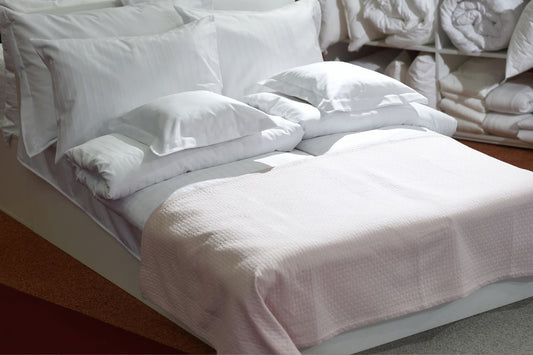How_To_Choose_The_Perfect_Bedding_Set_For_Your_New_Home_OLIVIA_ROCCO_Blog_Post