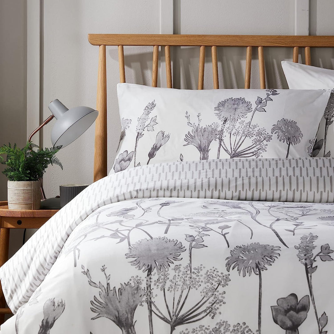 Meadow Grey Reversible Duvet Cover Set with Pillowcases Stylish Chic Design Durable Breathable Polyester Quilt Cover for Master Guest Rooms by OLIVIA ROCCO Duvet Cover