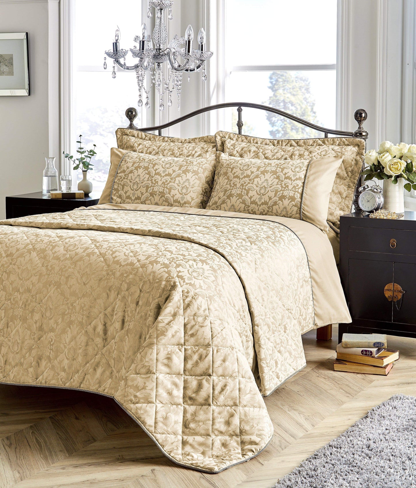 Savoy Luxurious Hand Woven Jacquard Cotton Quilt Cover Duvet Sets OEKO-TEX Certified High-Quality Bedding Multiple Sizes and Colours by OLIVIA ROCCO SINGLE / GOLD Duvet Cover