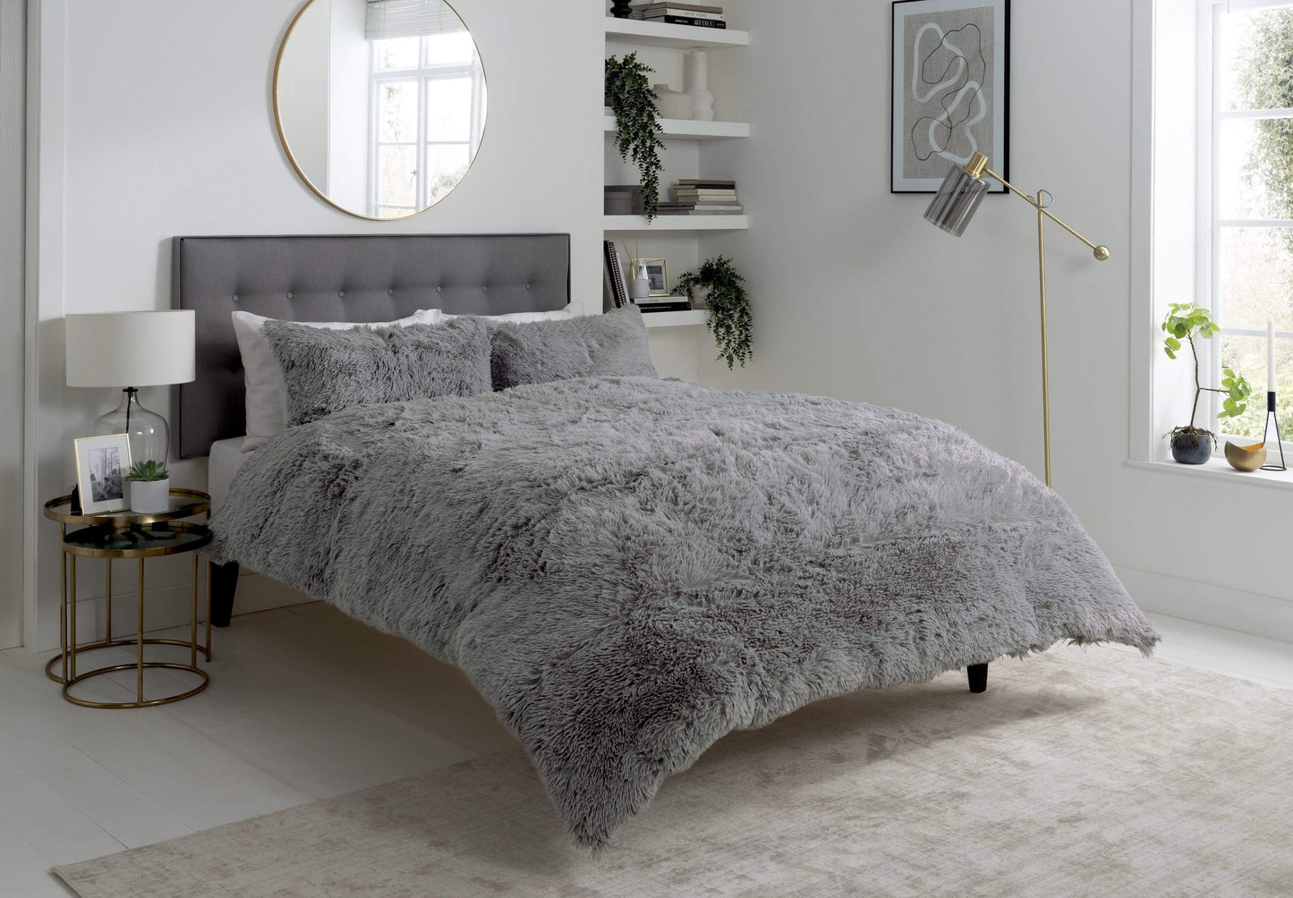 Snuggle & Cuddle Faux Fur Duvet Set for Winter Comfort Extra Soft Bedding with OEKO-TEX Certification Available in Multiple Sizes and Elegant Colours by OLIVIA ROCCO SINGLE / SILVER Duvet Cover