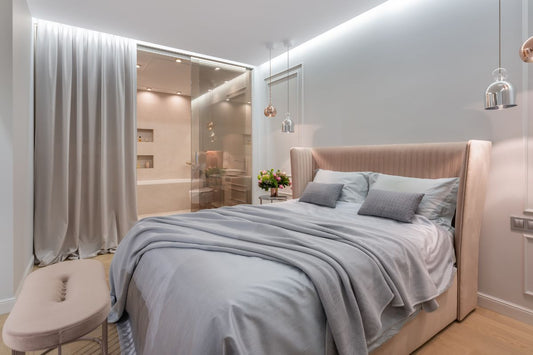 5_Tips_For_Styling_Luxury_Bedding_In_Modern_Interior_Design_Blog_Post_OLIVIA_ROCCO