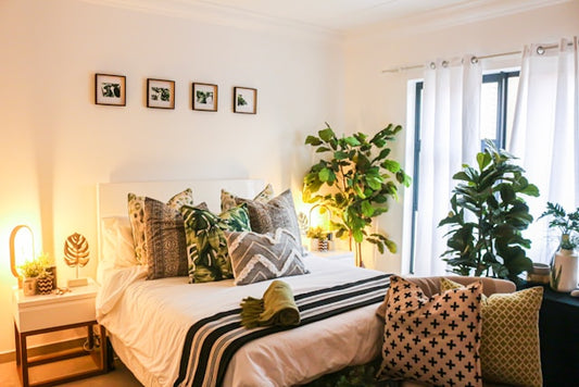 How_To_Design_Dreamy_Bedroom_Spaces_In_Temporary_Homes_OLIVIA_ROCCO_Blog_Post