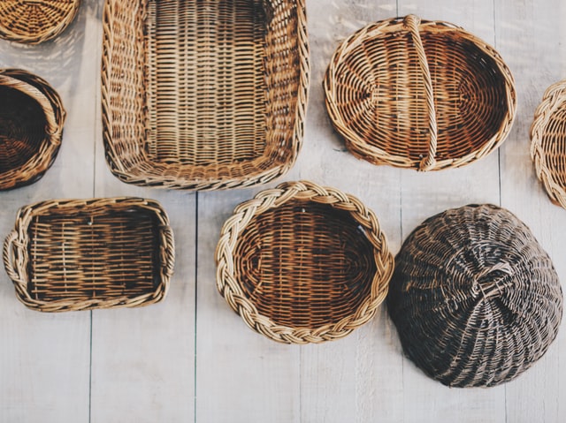 How_To_Put_Together_A_Housewarming_Gift_Basket