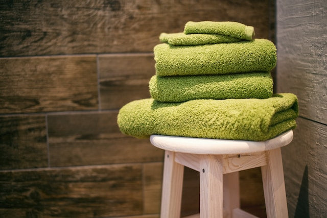 The_Best_Ways_To_Store_Your_Towels_In_A_Small_Bathroom_OLIVIA_ROCCO_Blog_Post