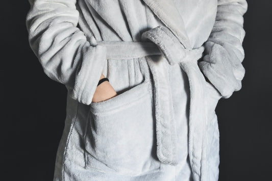 Wrap_Yourself_In_Pure_Bliss_With_A_Plush_Fleece_Hooded_Dressing_Gown