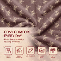 Elf Lane Fleece Throw Blanket Soft Cosy Highland Cow Christmas Gingerbread Design Blanket for Sofa & Bed Warm 120 x 150 cm