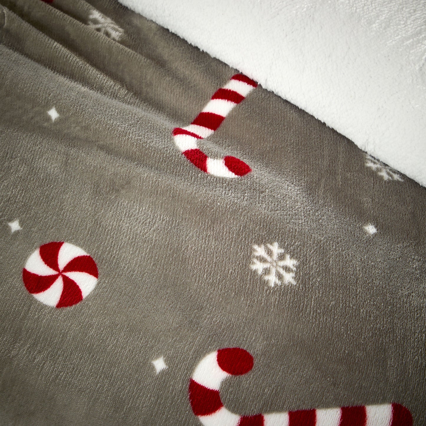 Candy Cane Teddy Fleece Duvet Cover Set Quilt Cover Cosy Bedding with Pillowcases Super Soft Easy Care Bed Linen Sets by Olivia Rocco Duvet Cover