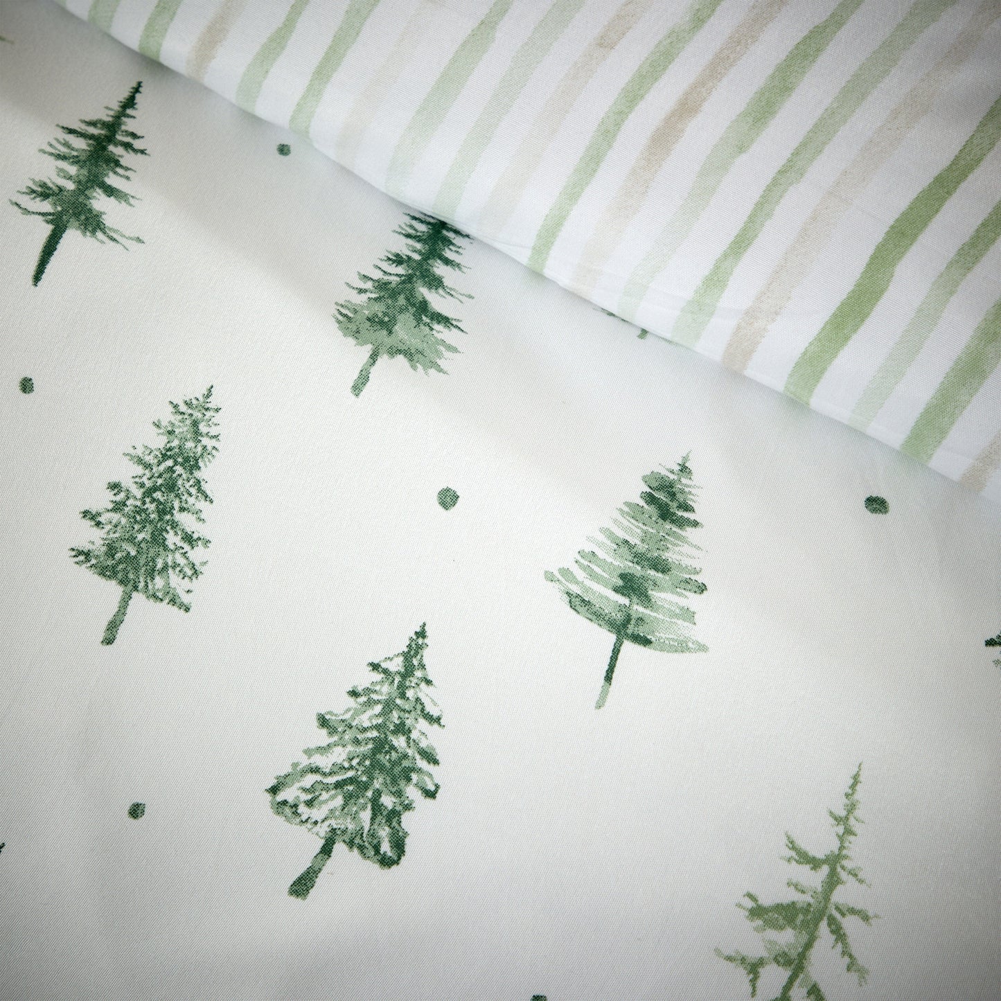 Christmas Duvet Cover Set Festive Bedding Quilt Cover Xmas with Pillowcases Reversible Design Easy Care Bed Linen Sets by Olivia Rocco Duvet Cover