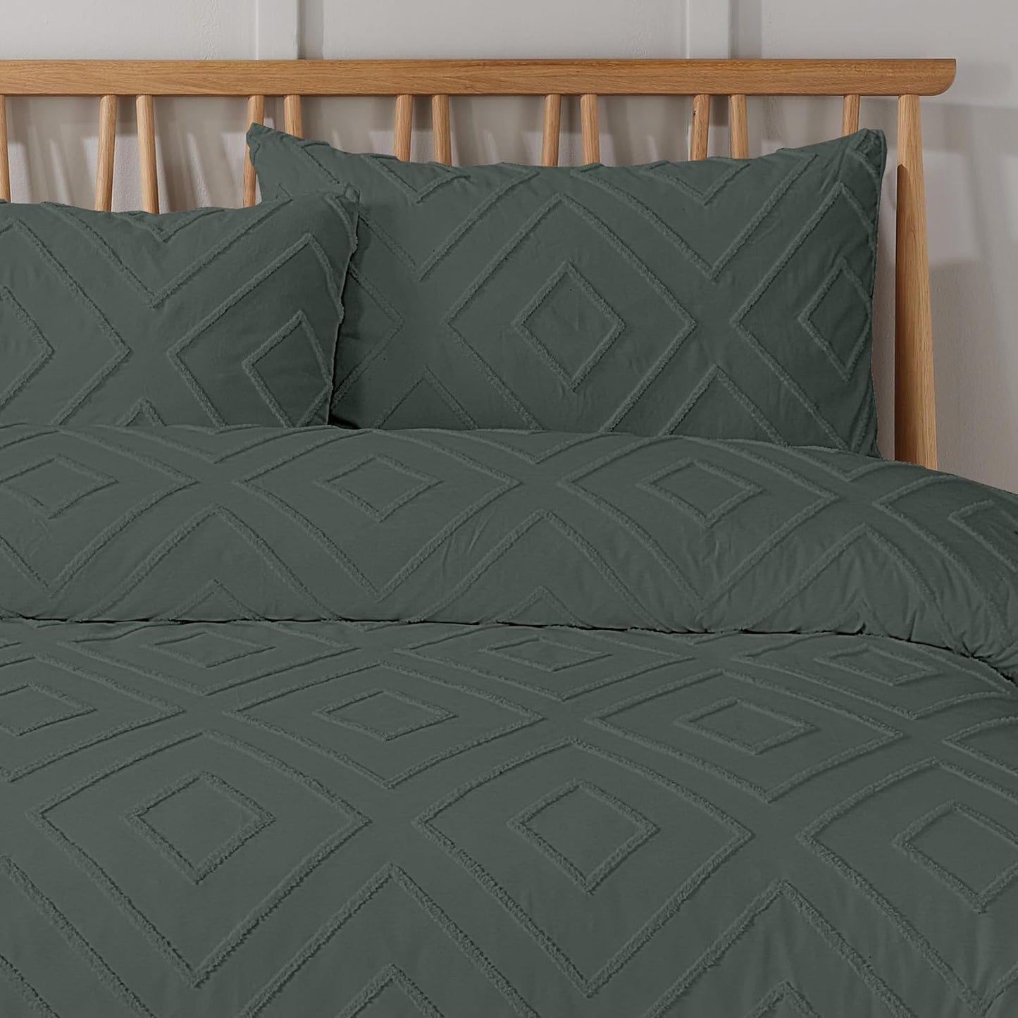 Como Tufted Duvet Cover Set with Pillowcases Grey Natural White Elegant Easy-Care Bedding Single Double King Sizes by OLIVIA ROCCO Duvet Cover
