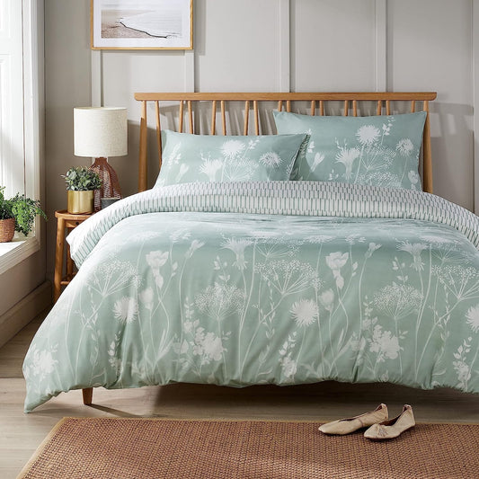 Meadow Sage Green Reversible Duvet Cover Set with Pillowcases Easy Care Durable Polyester Stylish Quilted Design Single Double King by OLIVIA ROCCO SINGLE Duvet Cover