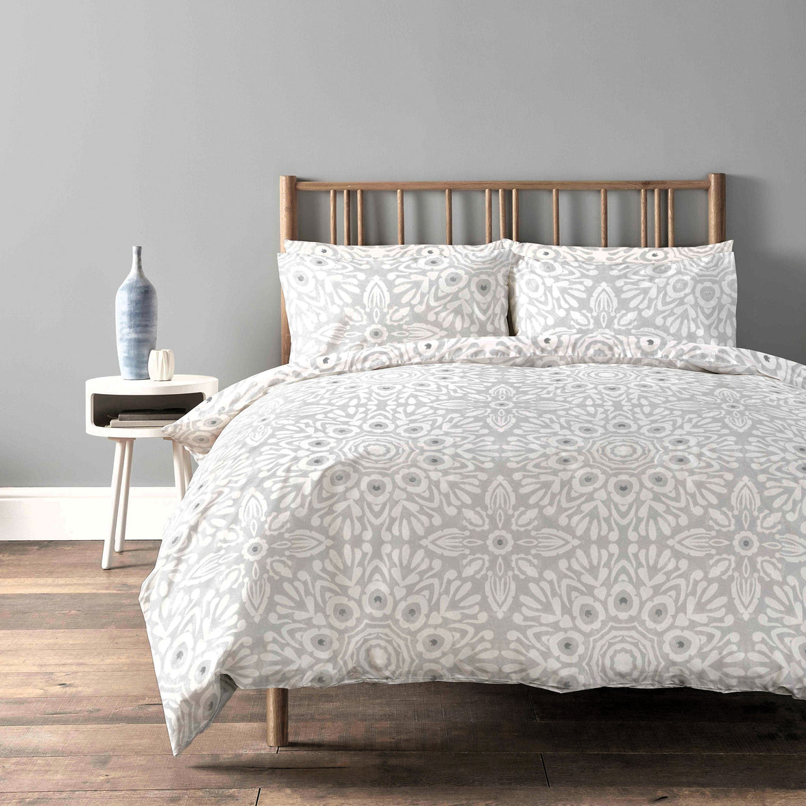 OLIVIA ROCCO Luxury Super Soft Cotton Rich Duvet Sets Easycare Comfortable Bedding Includes Duvet Cover & Pillowcases in Single Double King Size ALHAMBRA NATURAL / SINGLE Duvet Cover