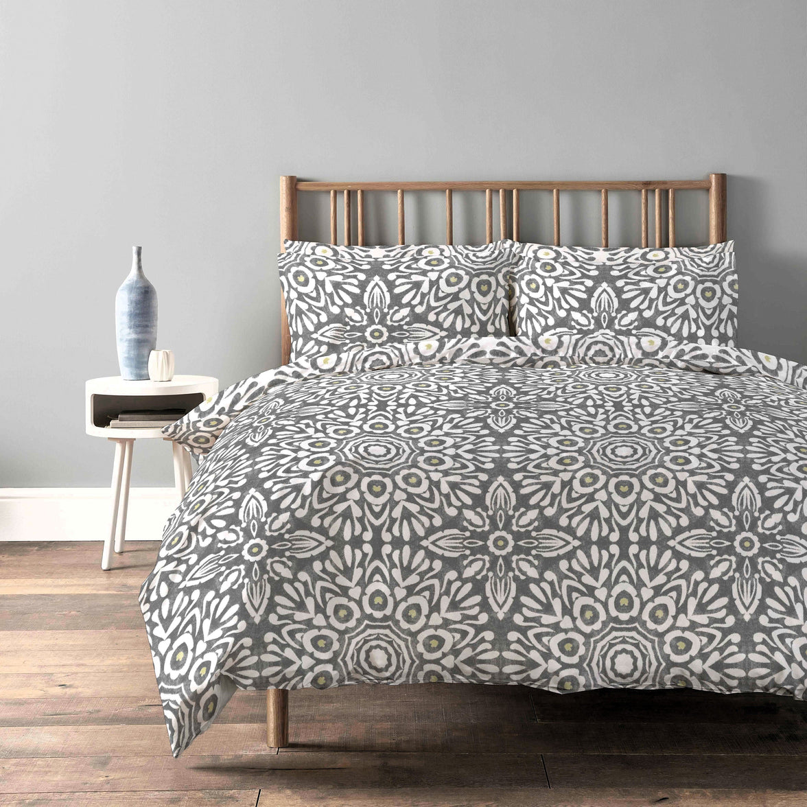 OLIVIA ROCCO Luxury Super Soft Cotton Rich Duvet Sets Easycare Comfortable Bedding Includes Duvet Cover & Pillowcases in Single Double King Size ALHAMBRA GREY / SINGLE Duvet Cover