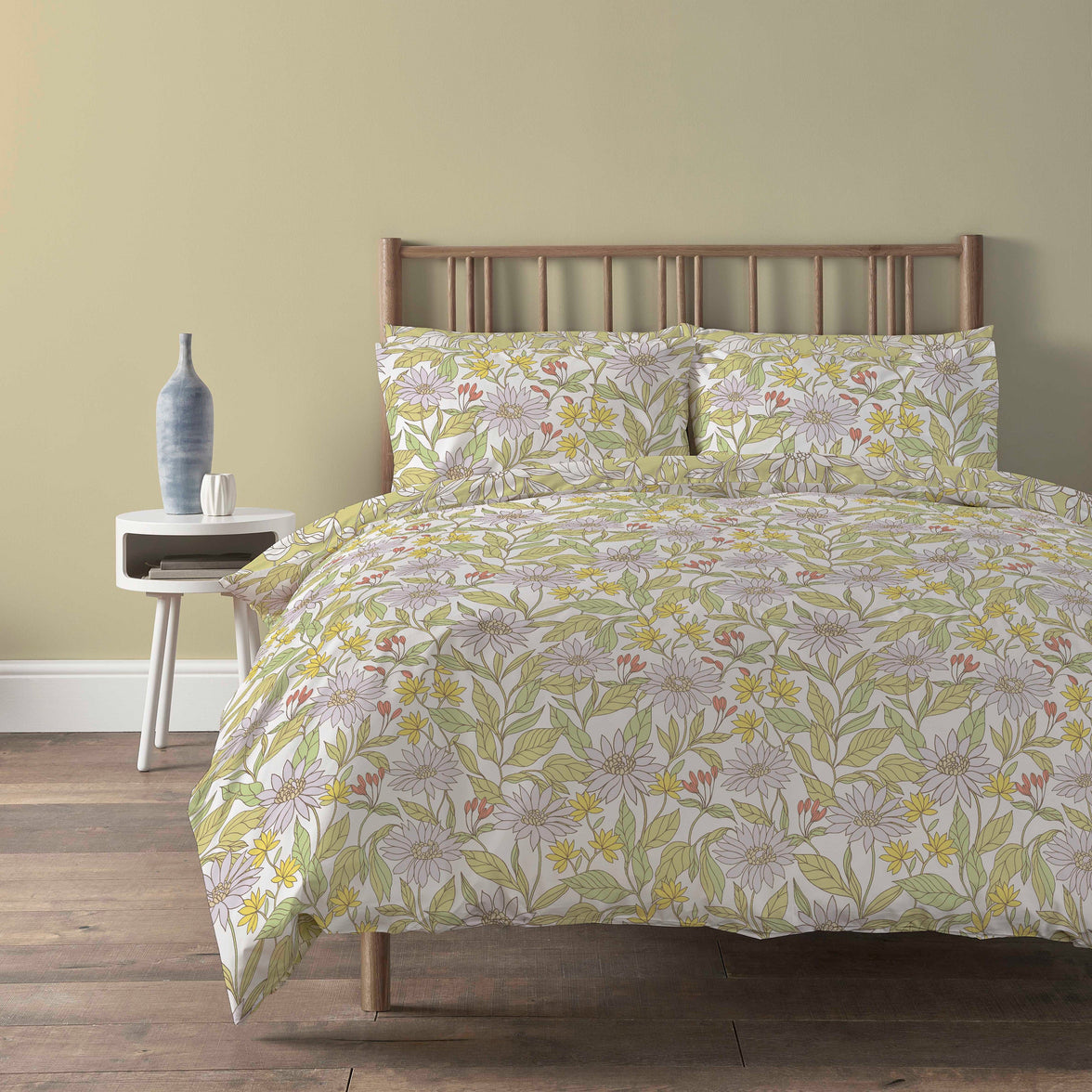 Elinor Lilac Duvet Cover Set Super Soft Floral Printed Bedding with Pillow Cases Easy Care Bed Linen by OLIVIA ROCCO SINGLE / LILAC Duvet Cover