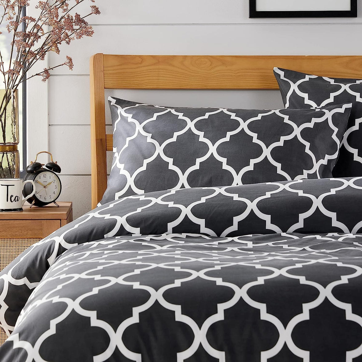Marrakesh Grey Printed Duvet Cover Set Luxurious Easy Care Polyester Blend Bedding with Pillowcases for Master Bedroom Guest Rooms Dorms Durable and Comfortable by OLIVIA ROCCO Duvet Cover