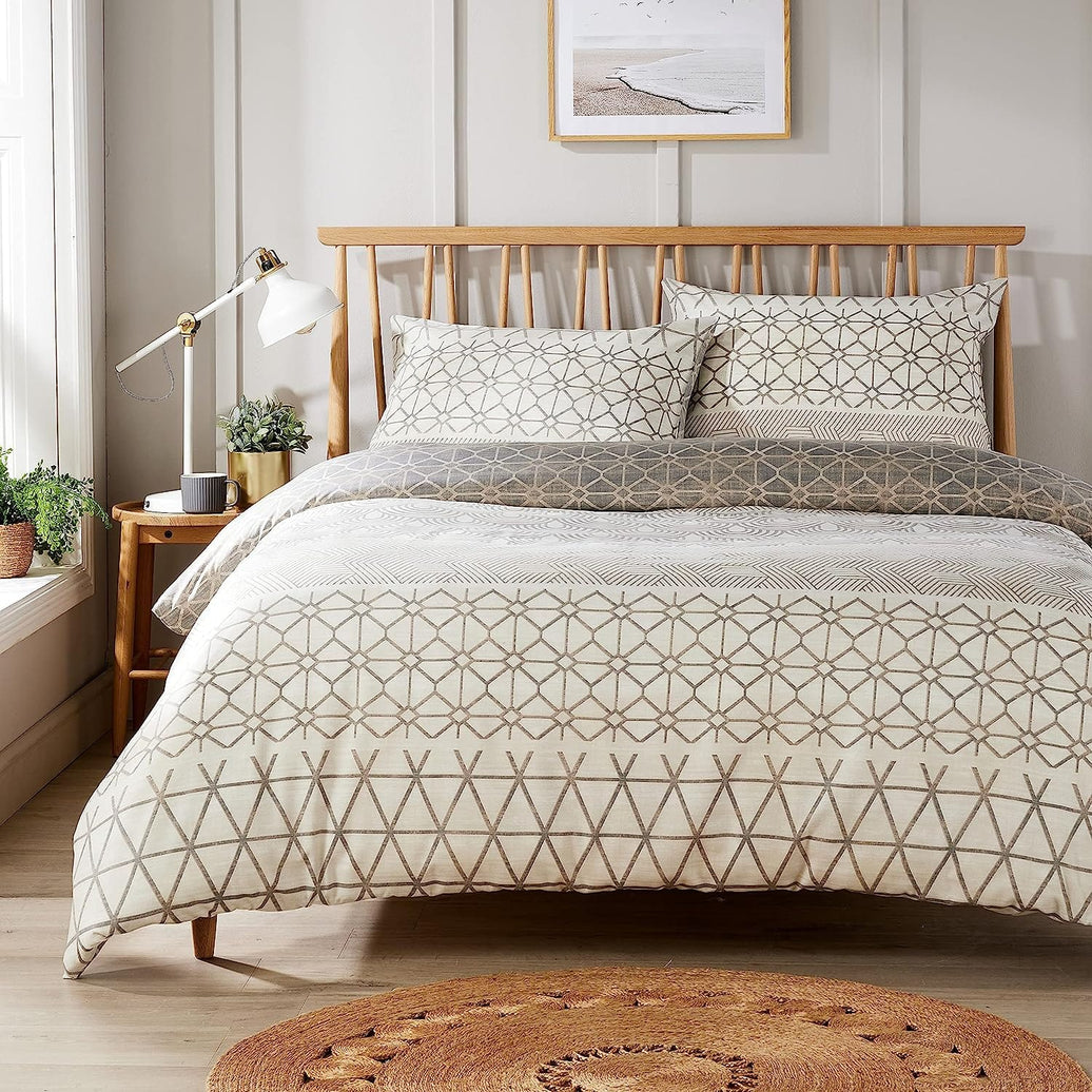 Versailles Natural Floral Reversible Quilted Duvet Cover Set with Button Closure in Single Double King Sizes by OLIVIA ROCCO SINGLE Duvet Cover