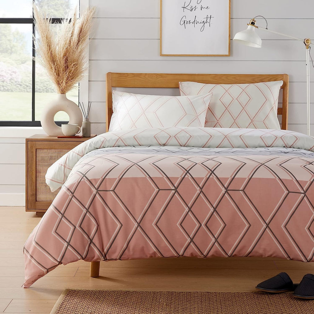 Havanna Geo Reversible Luxury Cotton Blend Duvet Cover Set with Pillowcases in Pink and Teal Single Double King by OLIVIA ROCCO SINGLE / PINK Duvet Cover