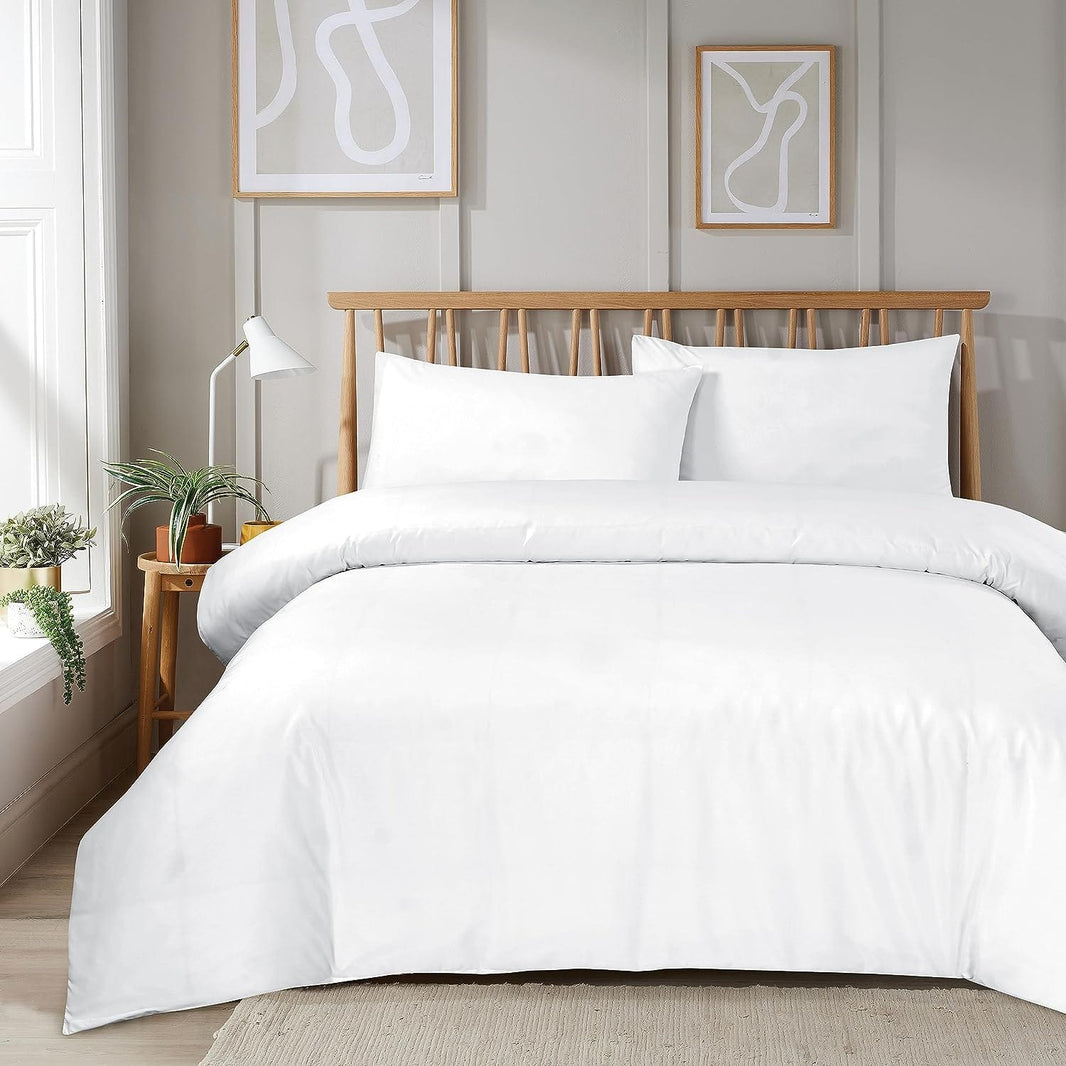 Plain Dye Luxurious Super Soft Duvet Set with Zipper Closure Easy Care Bed Linen in Various Sizes and Colours by OLIVIA ROCCO SINGLE / WHITE Duvet Cover