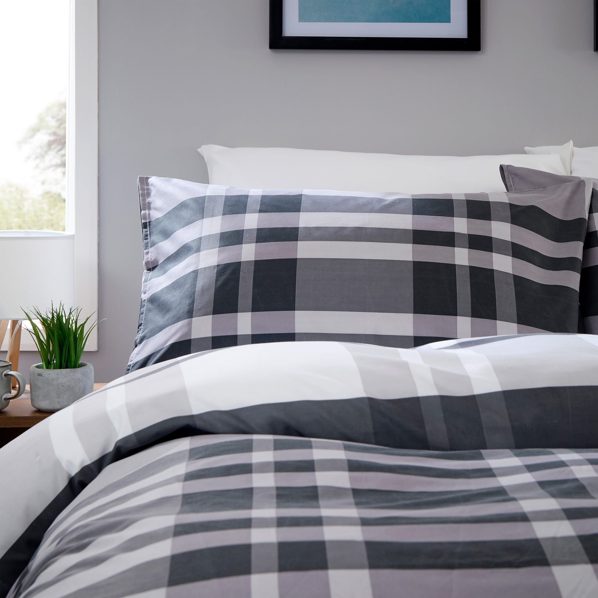 OLIVIA ROCCO Dylan Check Black Grey Printed Reversible Duvet Cover Set Quilted Polyester Blend with Button Closure Single Double King Size Duvet Cover