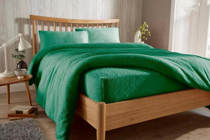 Plush Super Soft Teddy Fleece Fitted Sheet Warm Bedding for Winter Snug Fit Elastic Edges Multiple Sizes Stylish Colours Fluffy Bedding by OLIVIA ROCCO EMERALD GREEN / SINGLE Fitted Sheet