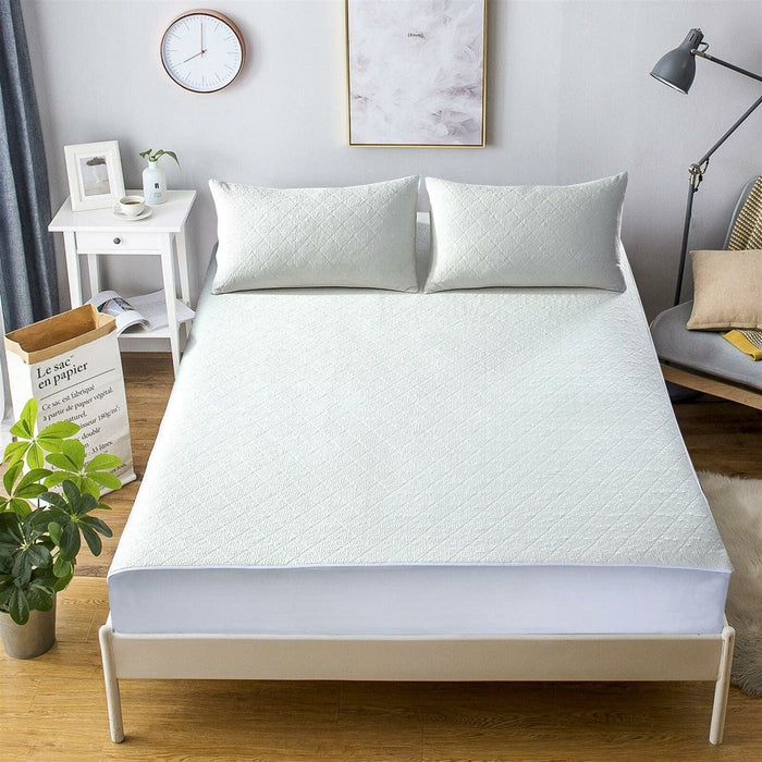 Bamboo Extra Deep Quilted Waterproof Mattress Protector Hypoallergenic Moisture-Wicking Bed Cover with Elastic Skirt by OLIVIA ROCCO SINGLE Mattress Protector