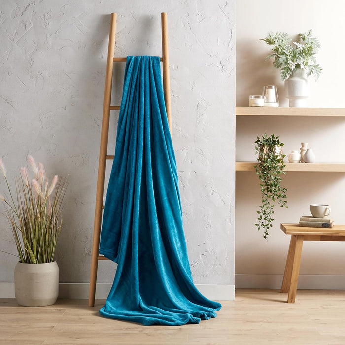 Flannel Ultra Soft Fleece Throw Blanket Super Warm Plush Lightweight All-Season Comfort for Bed Sofa Couch Chair Multiple Sizes and Colors by OLIVIA ROCCO 130 x 150 cm / TEAL Throw