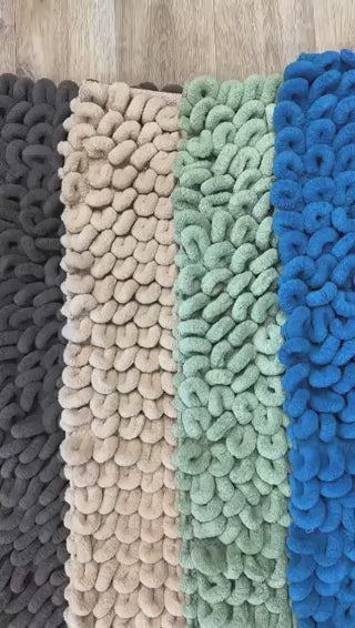 OLIVIA ROCCO Jumbo Loop Bath Mat Non Slip Water Absorbent Rug Easy-Care Hotel-Quality Textile
