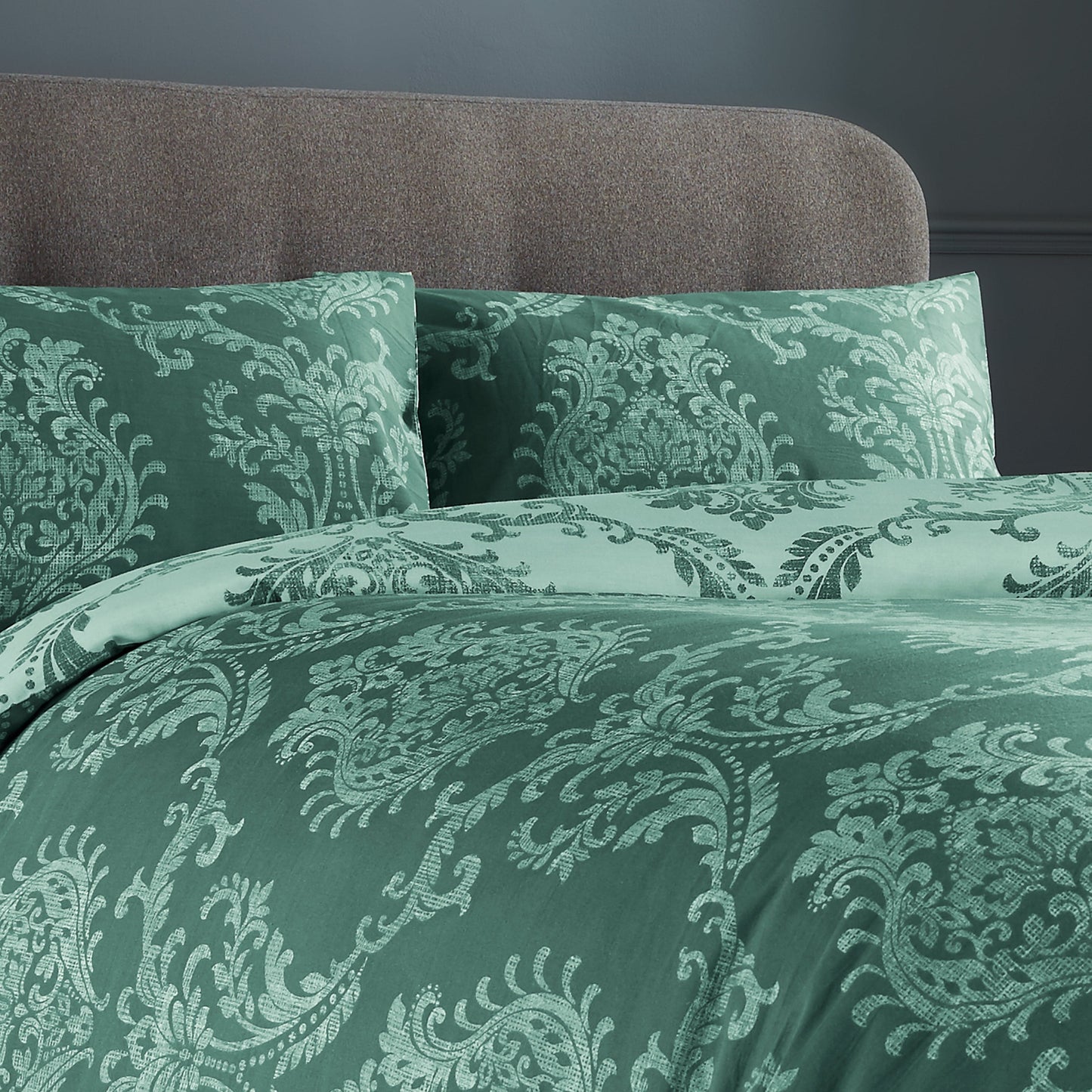 Royal Damask Collection OLIVIA ROCCO Duvet Cover