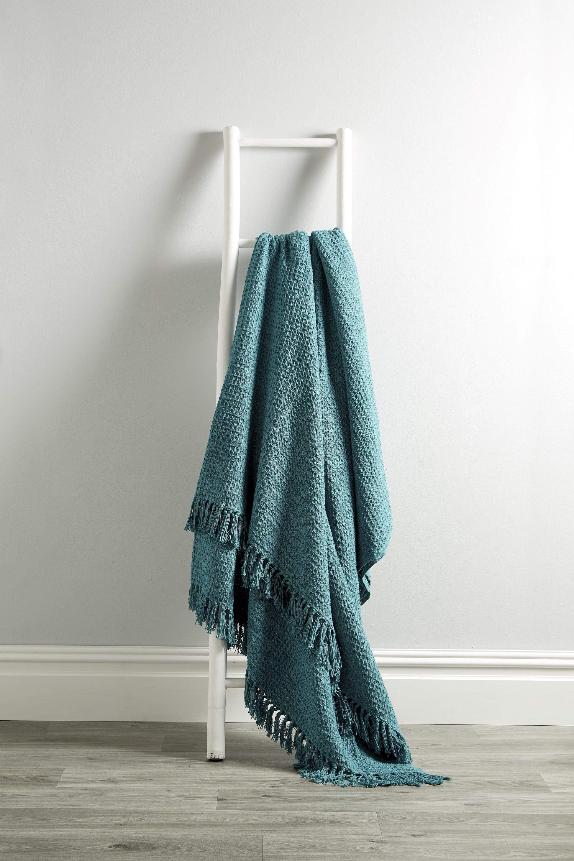 Lisbon Pure Cotton Honeycomb Throw 127 x 152 cm / TEAL OLIVIA ROCCO Throw