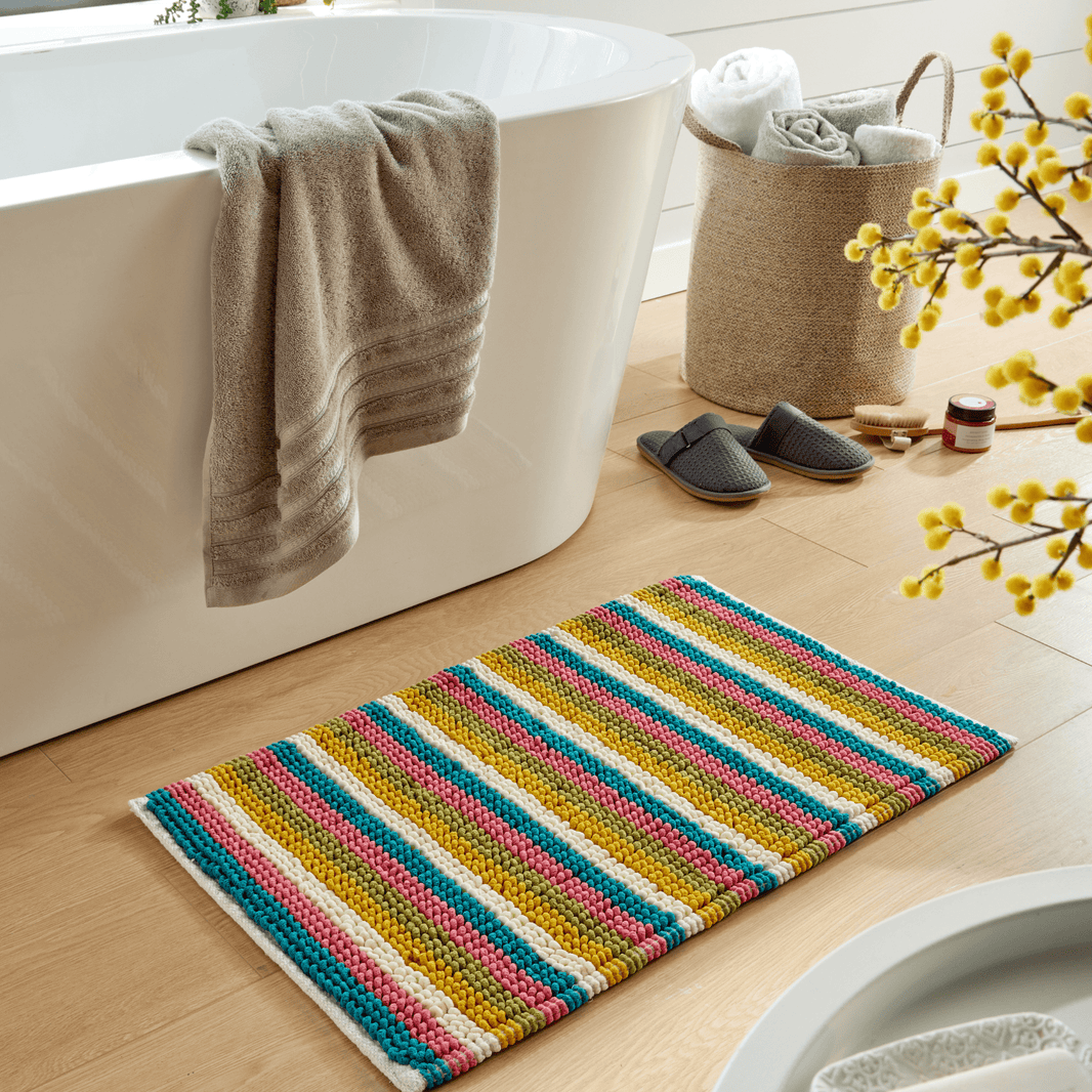 Padstow Super Soft Absorbent Stripe Bathmat 50 x 80 cm Quick-Drying Anti-Slip Durable Bathroom Accessory by OLIVIA ROCCO Bath Mat