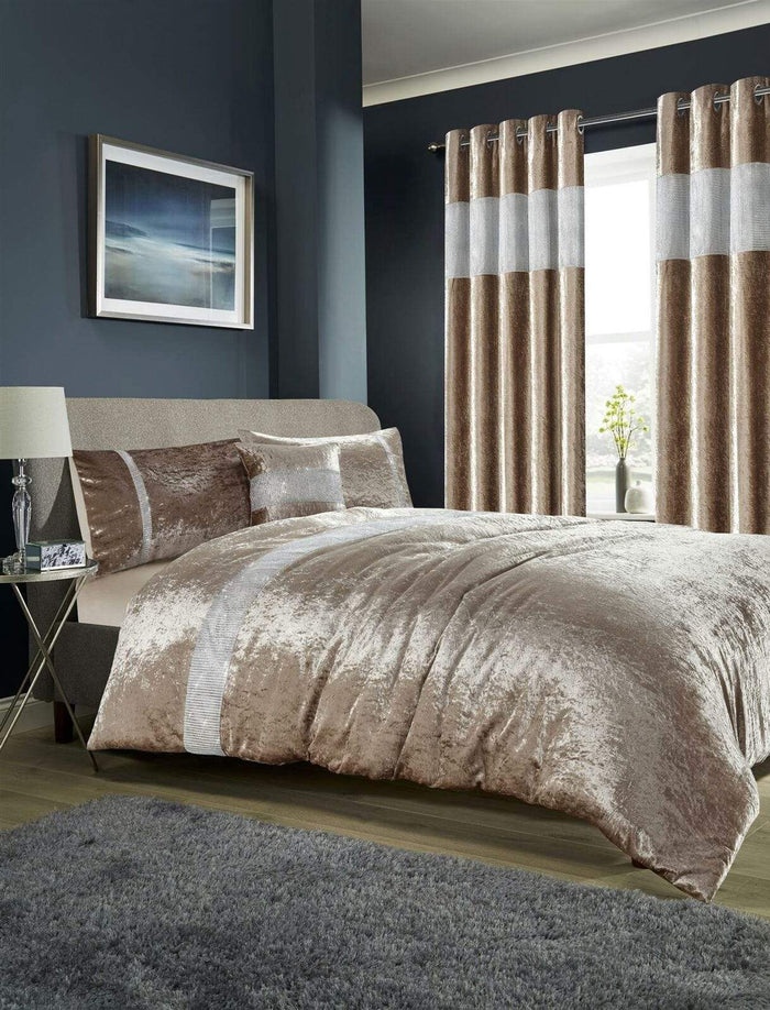 Diamante Crushed Velvet Duvet Set Breathable Luxurious OEKO-TEX Certified Bedding in Double King Super King Sizes Available in Silver Champagne Blush Pink by OLIVIA ROCCO DOUBLE / CHAMPAGNE Duvet Cover