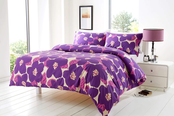 Bloomsbury Floral Poppy King Size Cotton Rich Duvet Set Elegant Luxury Quilt Cover and Pillow Cases Vibrant Bold Colours Bedroom Essentials by OLIVIA ROCCO KING / PURPLE Duvet Cover