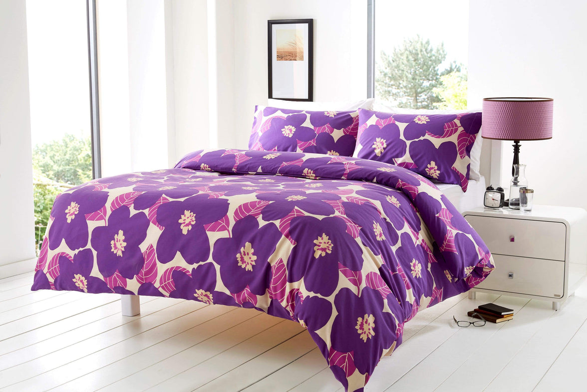 Bloomsbury Floral Poppy King Size Cotton Rich Duvet Set Elegant Luxury Quilt Cover and Pillow Cases Vibrant Bold Colours Bedroom Essentials by OLIVIA ROCCO KING / PURPLE Duvet Cover