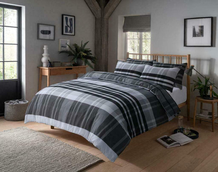 Hudson Luxurious Cotton Rich Duvet Set with Reversible Check Design and Vibrant Colours in Single Double and King Sizes for Modern Bedroom Decor by OLIVIA ROCCO SINGLE / BLACK Duvet Cover