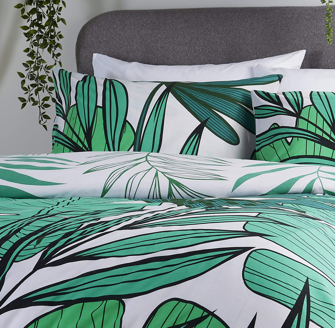 Tropical Leaf Reversible Luxurious Duvet Set Soft Cotton Rich Bedding in Single Double King Sizes with Premium Vibrant Botanical Designs by OLIVIA ROCCO Duvet Cover