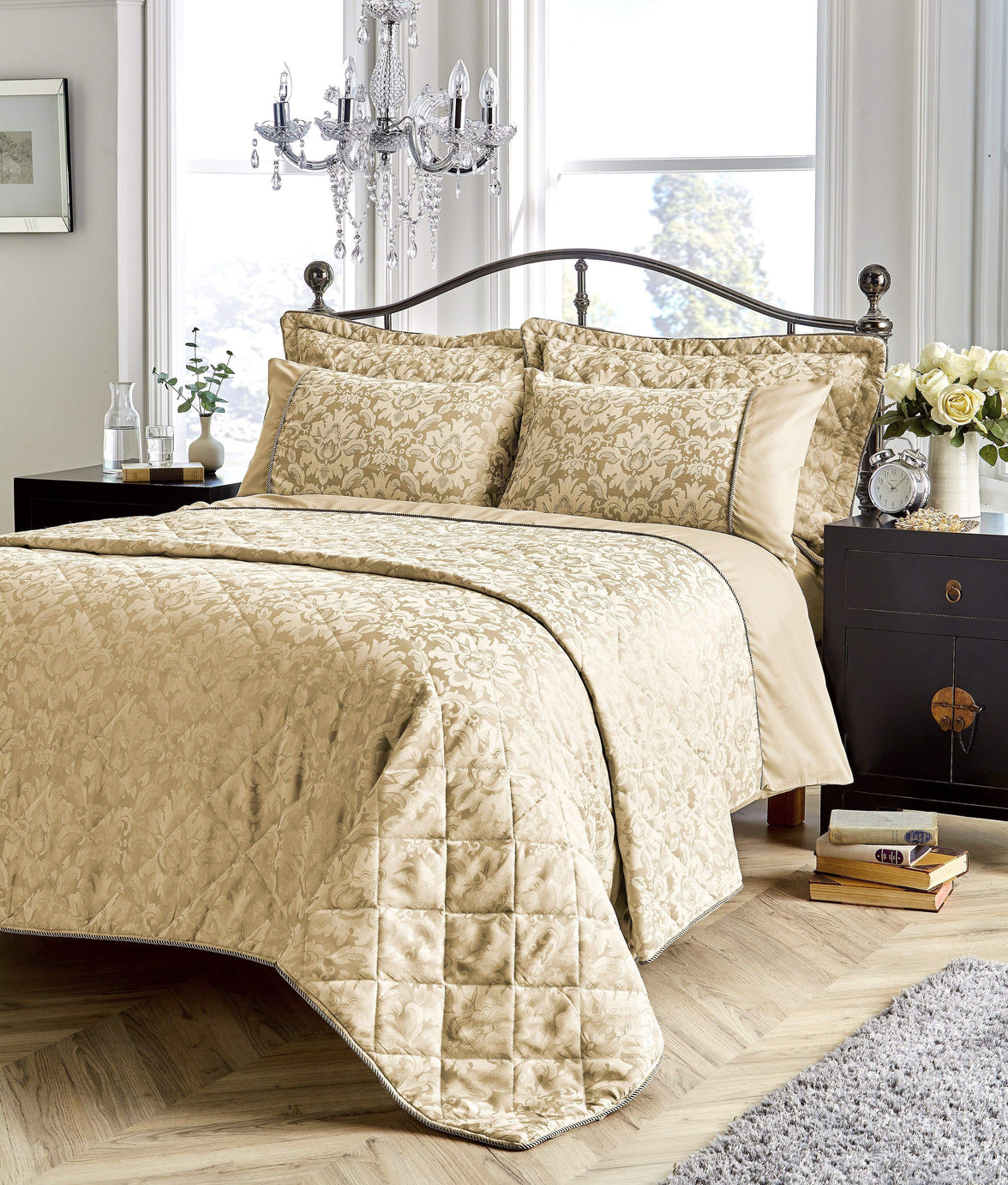 Savoy Luxurious Hand Woven Jacquard Cotton Quilt Cover Duvet Sets OEKO-TEX Certified High-Quality Bedding Multiple Sizes and Colours by OLIVIA ROCCO SINGLE / GOLD Duvet Cover
