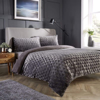 Geometric Reversible Teddy Bear Faux Fur Duvet Set Super Soft and Fluffy Bedding OEKO-TEX Certified by OLIVIA ROCCO SINGLE / CHARCOAL Duvet Cover