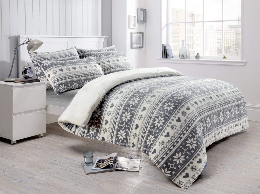 Nordic Fair Isle Reversible Teddy Fleece Duvet Set Plush Faux Fur Bedding with Pillowcases Warm Winter Decor by OLIVIA ROCCO SINGLE Duvet Cover