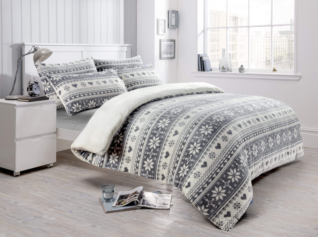 Nordic Fair Isle Reversible Teddy Fleece Duvet Set Plush Faux Fur Bedding with Pillowcases Warm Winter Decor by OLIVIA ROCCO SINGLE Duvet Cover