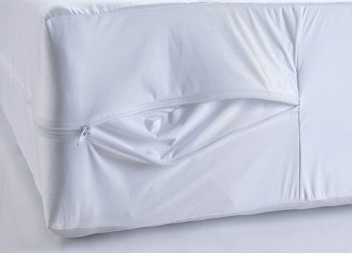 Waterproof Anti Bed Bug Mattress Protector Extra Deep Hypoallergenic Dust Mite Barrier Zipper Encaser by OLIVIA ROCCO SINGLE Mattress Protector