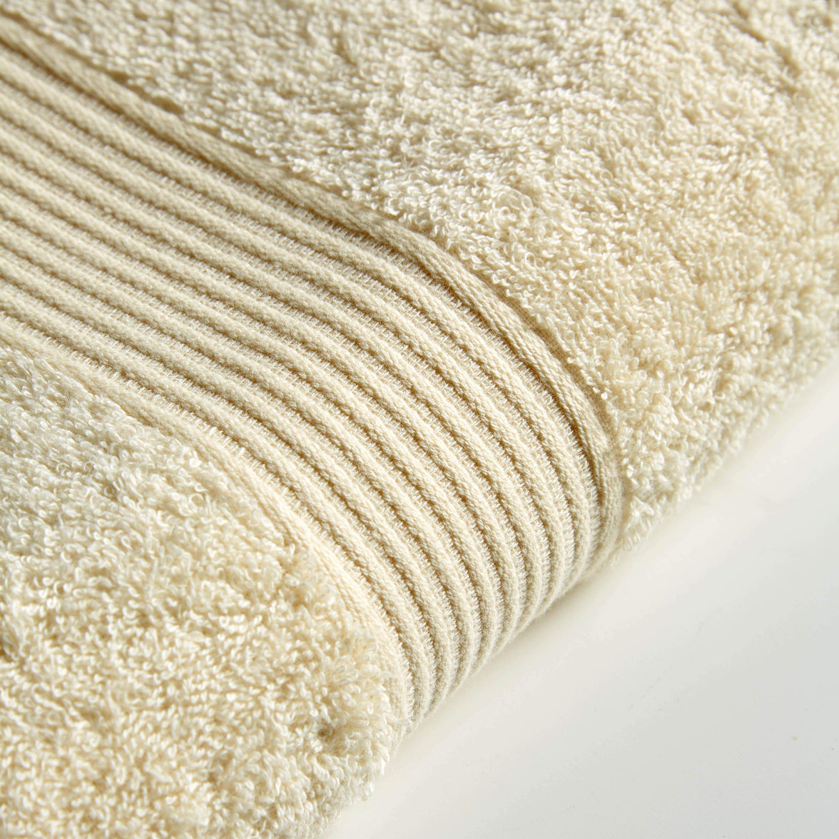 Home Collection Luxurious 500GSM Egyptian Cotton Towels High Absorbency Soft Durable OEKO-TEX Certified Various Sizes Elegant Colours by OLIVIA ROCCO FACE CLOTHS / CREAM Towels