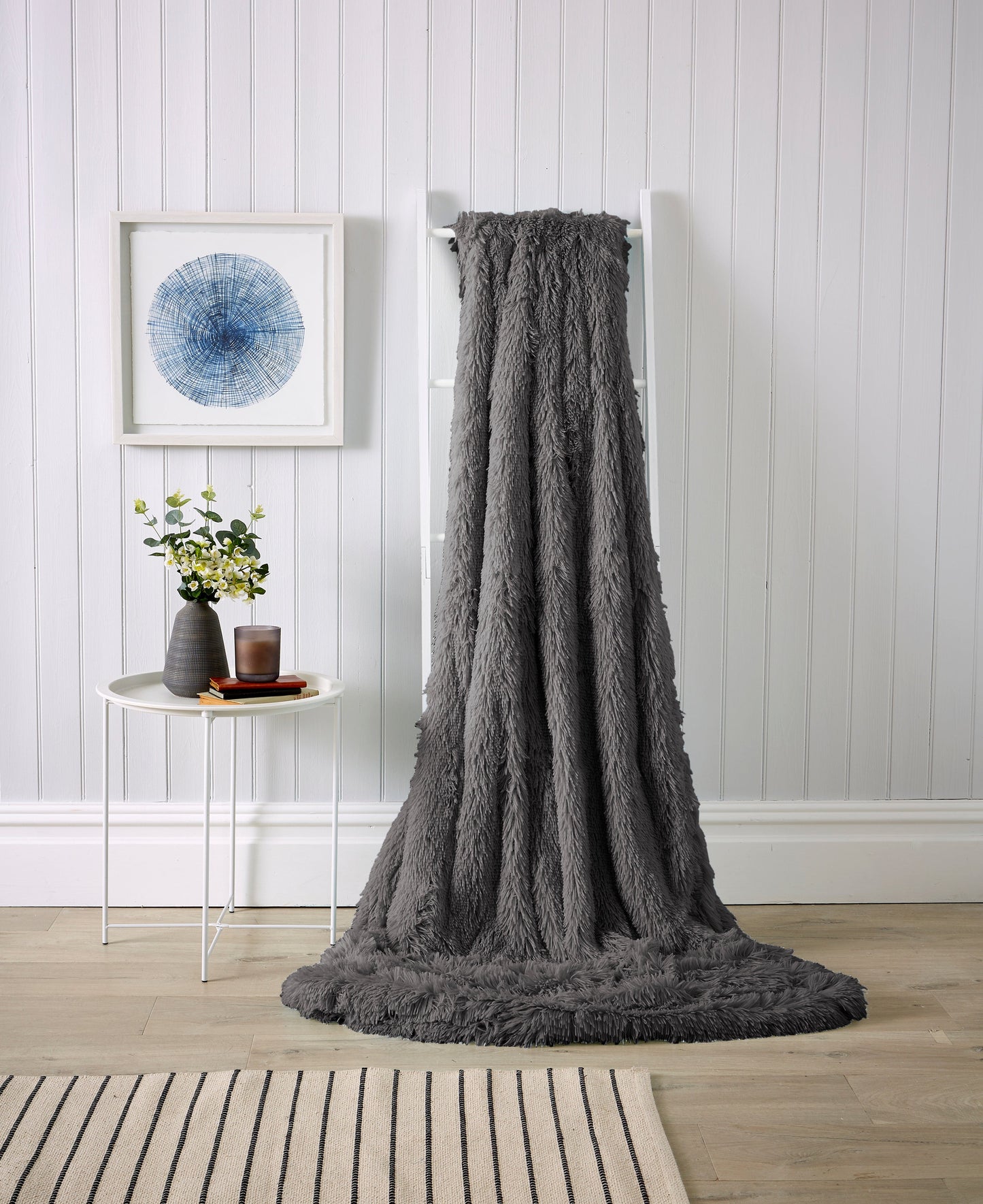 Snuggle & Cuddle Throw, Fluffy Huggable Blanket 150 x 200 cm / CHARCOAL OLIVIA ROCCO Throw