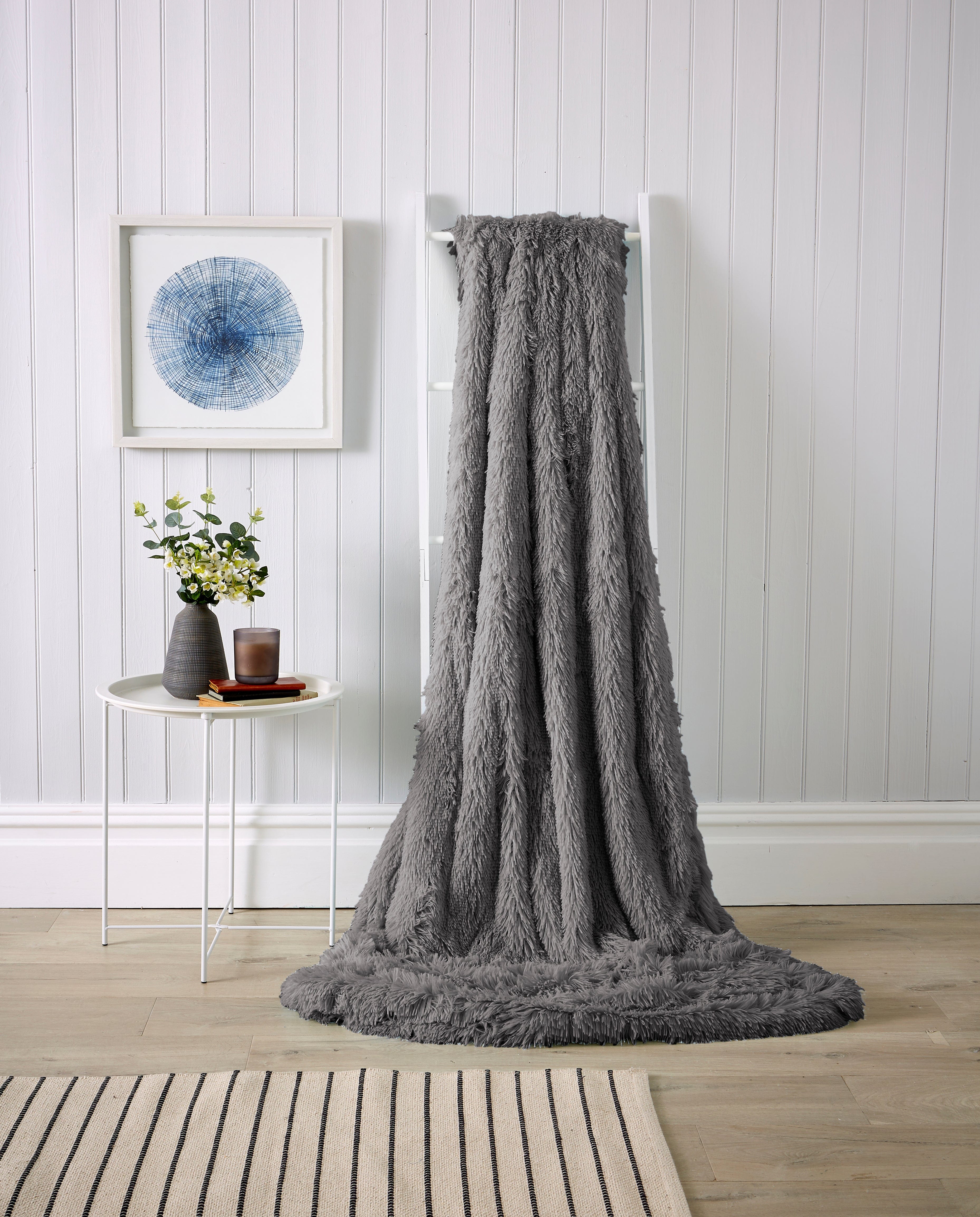 Oversized Chunky Soft Fleece Blanket Fluffy Faux Fur Throw Blanket