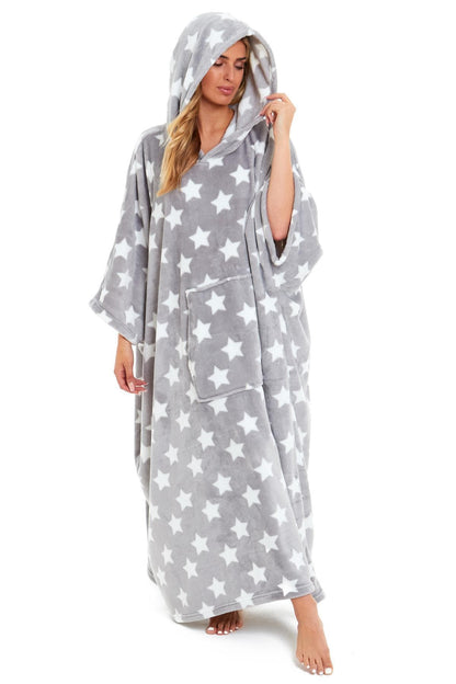 Oversized Hooded Fleece Poncho Blanket with Stars and Polka Dots Plush Wearable Blanket with Front Pocket for Adults Indoor Outdoor by Daisy Dreamer GREY STARS Hooded Blanket