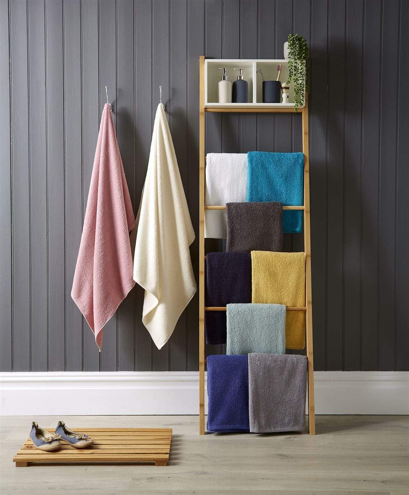 Pack of 2 Large Quick-Drying Lightweight Easycare Indus Valley Cotton Bath Sheets 80x140 cm for Home Travel Gym Holidays Multiple Colours by OLIVIA ROCCO Towels